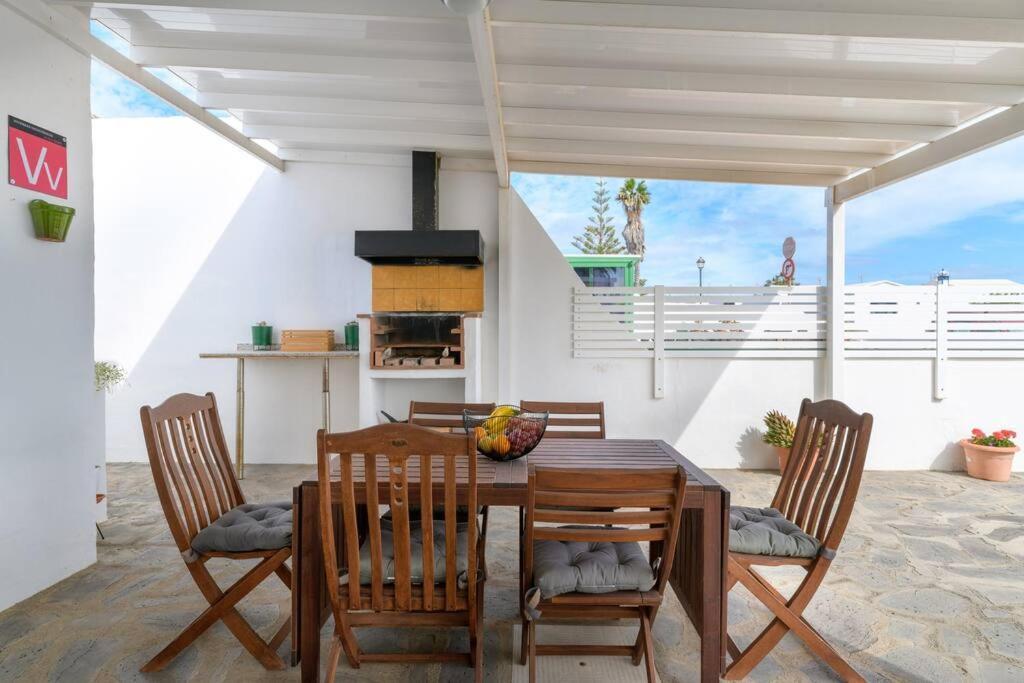 Hermosa Casa Vacacional, Muy Cerca A La Playa. Guatiza Exterior photo
